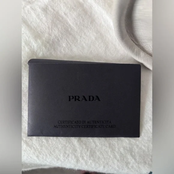 ✨ Host Pick ✨ Prada | Authentic 2012  Saffiano Lux Top Handle Tote Bag in Talco - Picture 5 of 15